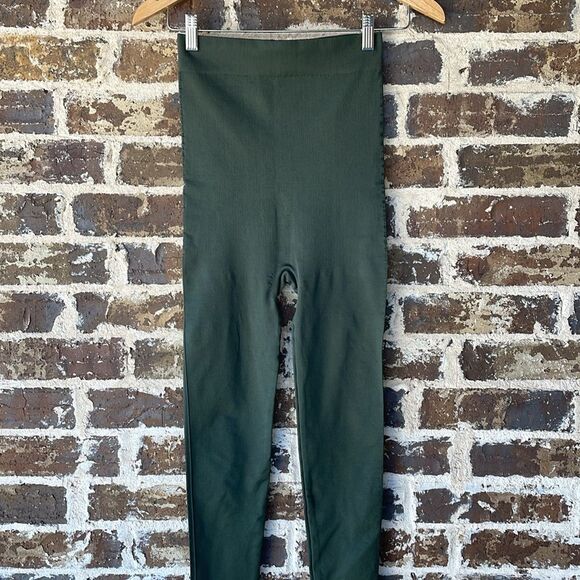 Blanqi Everyday Leggings - Forest Green Small - Picture 3 of 6